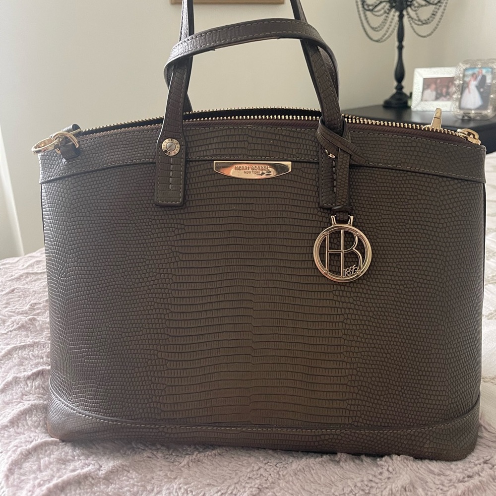 Henri bendel purse